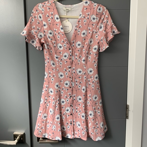 Dress - Picture 3 of 5